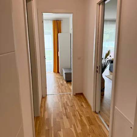Apartment Gartenwohnung 300m Zum Sonnenterrasse Portschach am Woerthersee