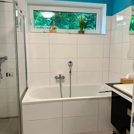 Apartment Gartenwohnung 300m Zum Sonnenterrasse